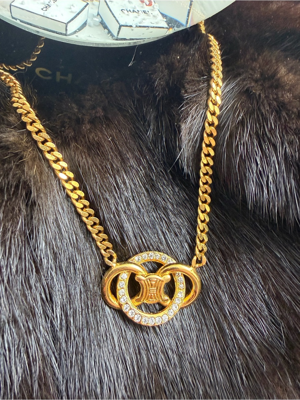 🩷Authentic Celine Gold Triomphe Necklace🩷Like new🩷Rare